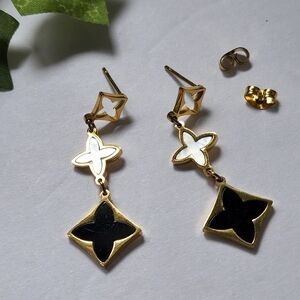 Gold Filled Black Clover Shape Dangle Earrings